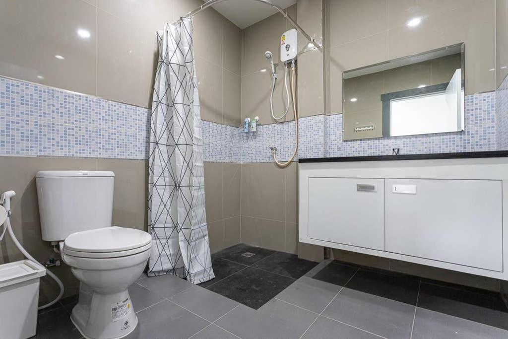 P1 Silom Pan Large Room Full Kitchen Wifi 4-6Pax Bangkok Kültér fotó
